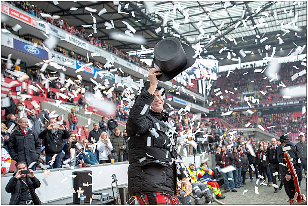DEL Wintergame; Koelner Haie - Duesseldorfer EG; Koeln, 12.01.2019
